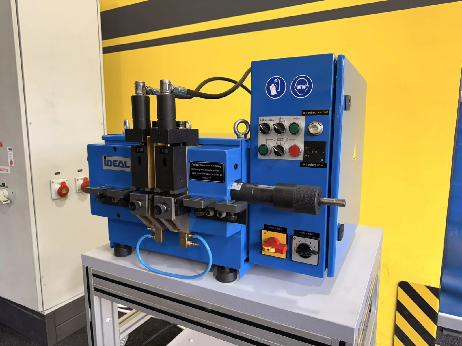 iDEAL BAS 050-11 4