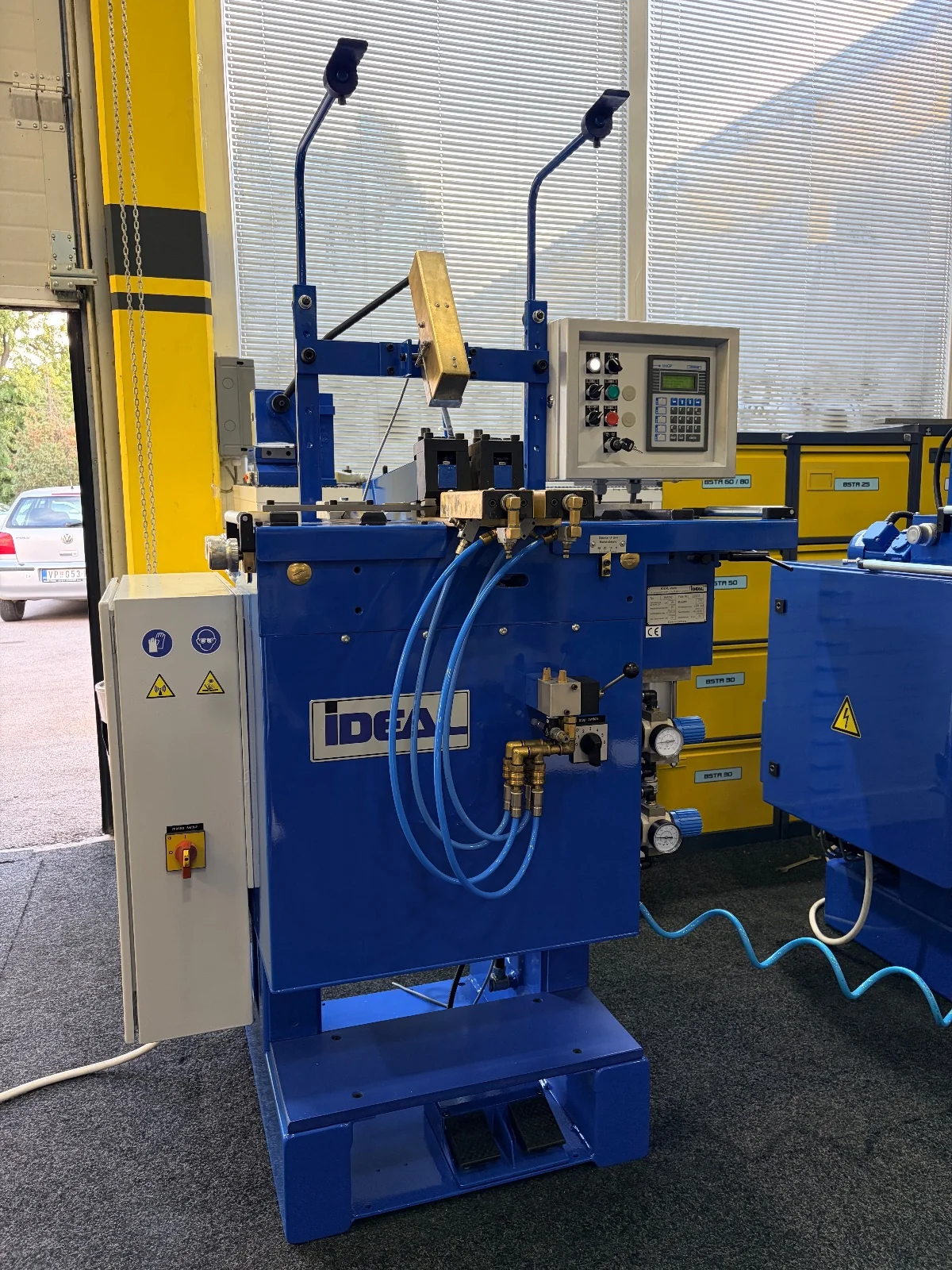 IDEAL BAS 052