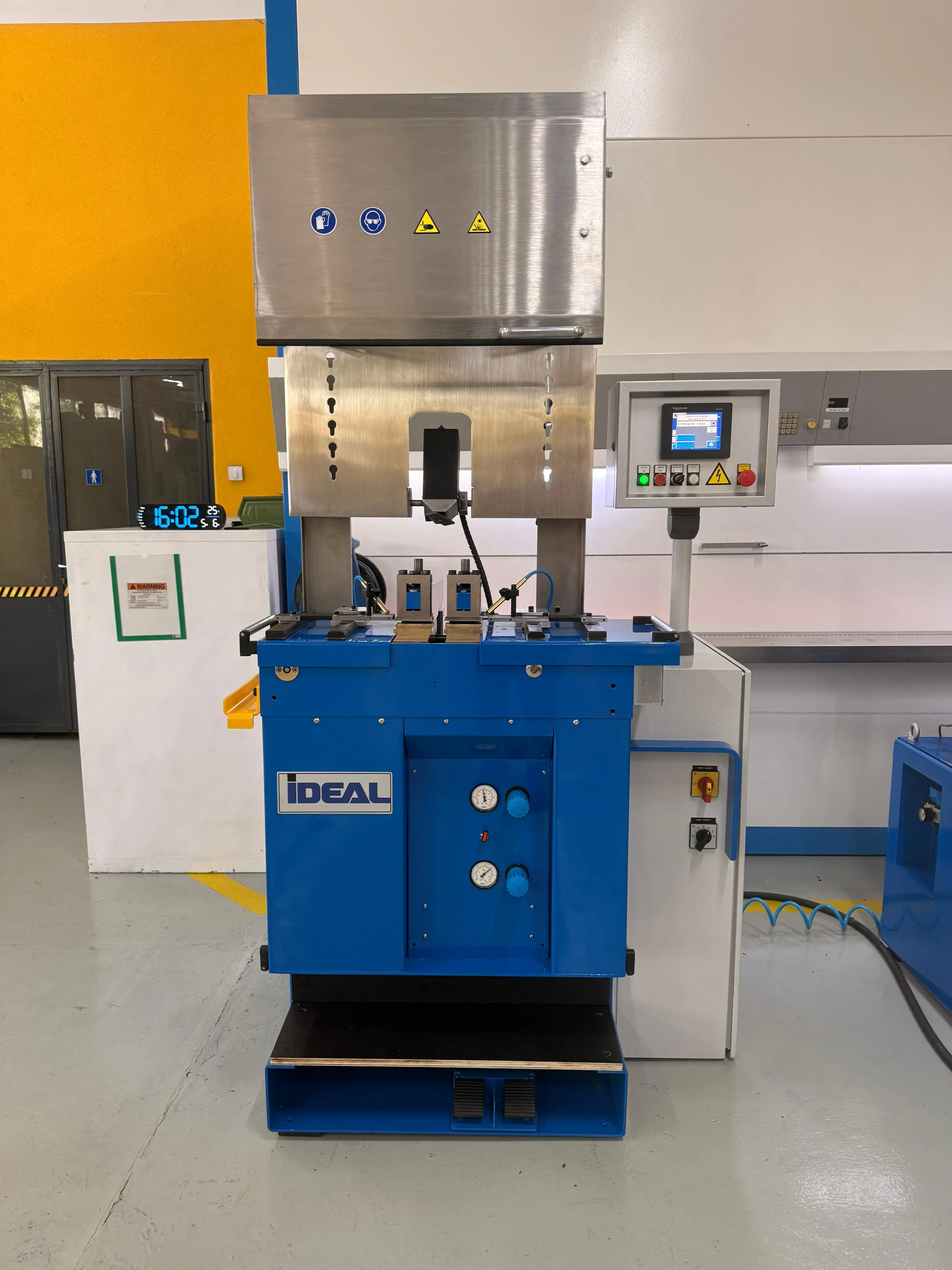 iDEAL BAS 320 2