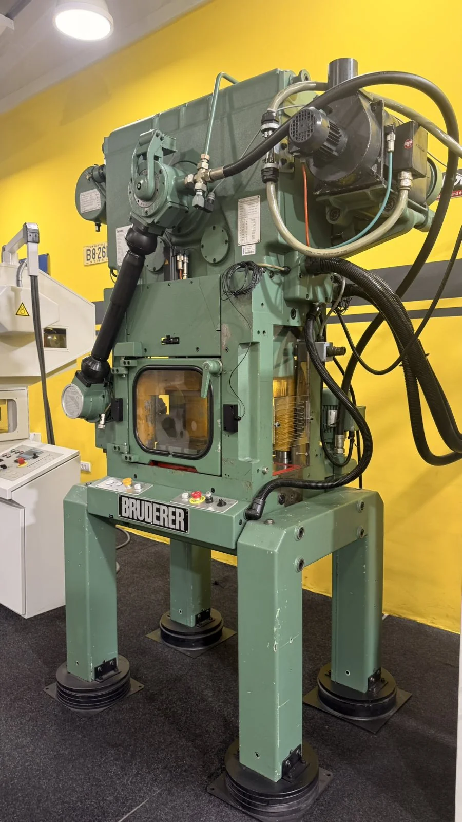 Bruderer BSTA 200M 2