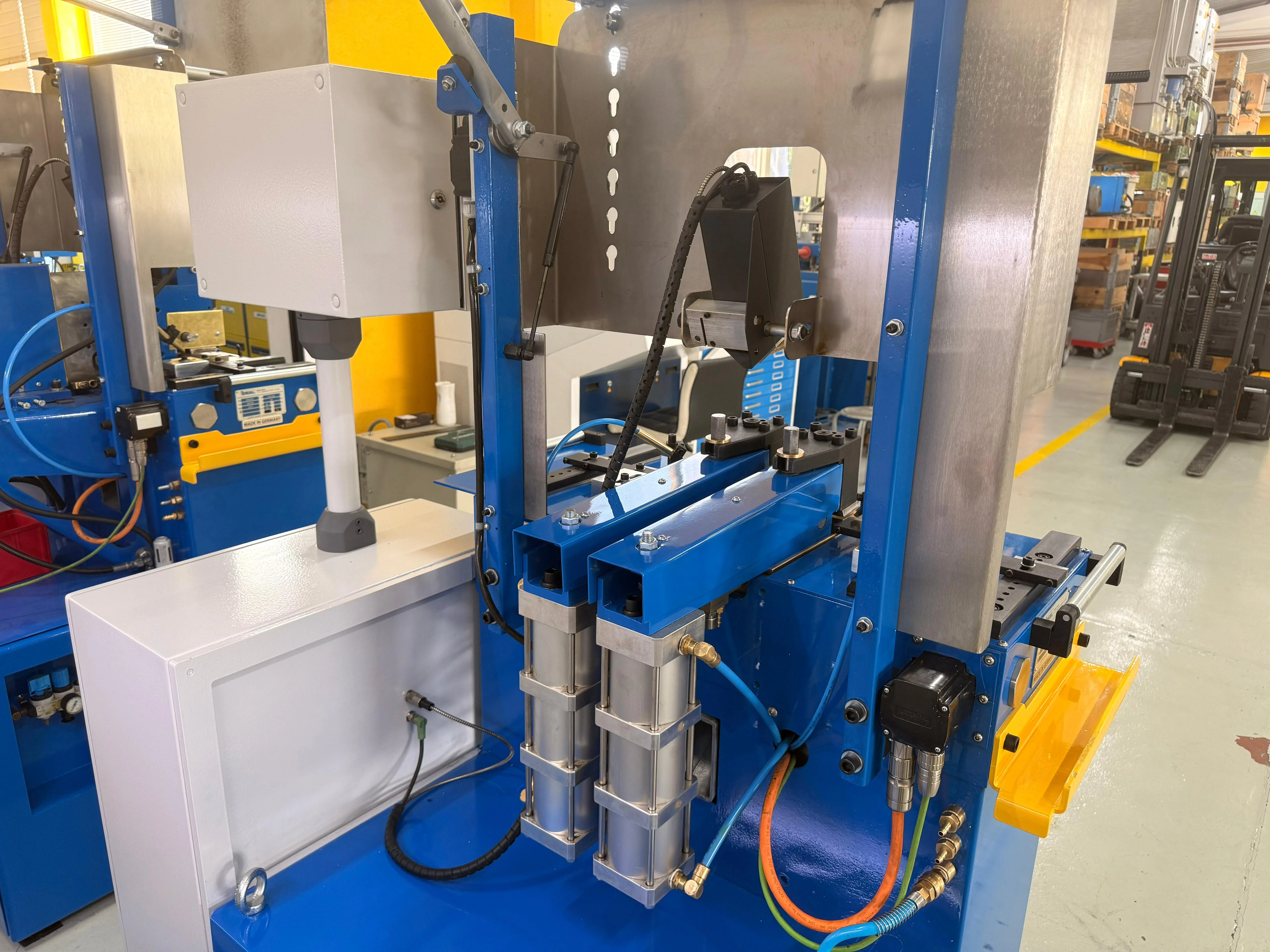 iDEAL BAS 320 14